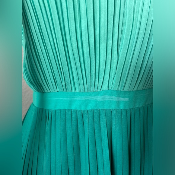 Ombré  Teal Pleated Dress - Picture 11 of 14